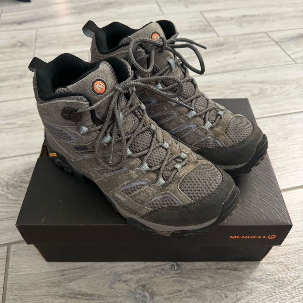 Merrell Mid Moab 2 - 10 W - Granite - Only worn a handful of times - Like New